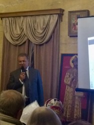 22 октября 2017 года Президент «Содружества выпускников Аспирантуры ВШ КГБ СССР – Адъюнктуры ФСБ РФ Кудимов Александр Викторович поздравил настоятеля Храм во имя святителя Николы Чудотворца на Берсеневке Игумена Кирилла с юбилеем — фотография 5