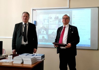 8 апреля 2021 года Президент "Содружества выпускников аспирантуры ВШ КГБ СССР адъюнктуры Академии ФСБ РФ" Кудимов Александр Викторович принял участие в работе VIII Московского юридического форума «Социально-экономическое развитие и качество правовой…