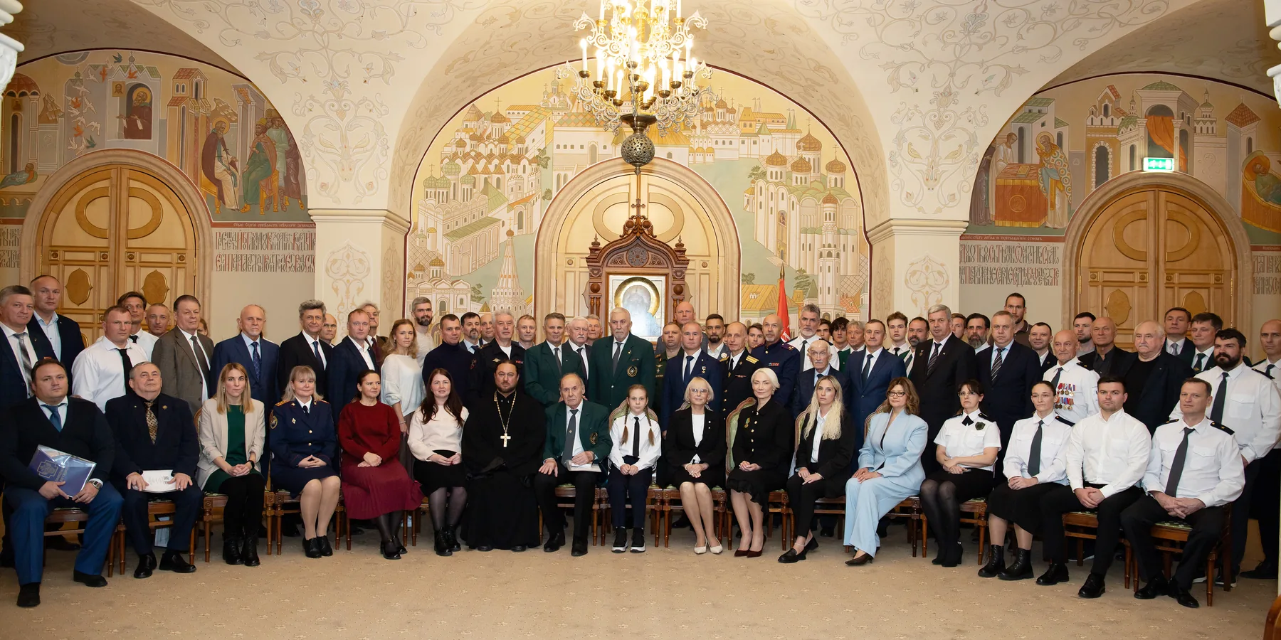 Торжественная церемония в главном храме страны — фотография 3